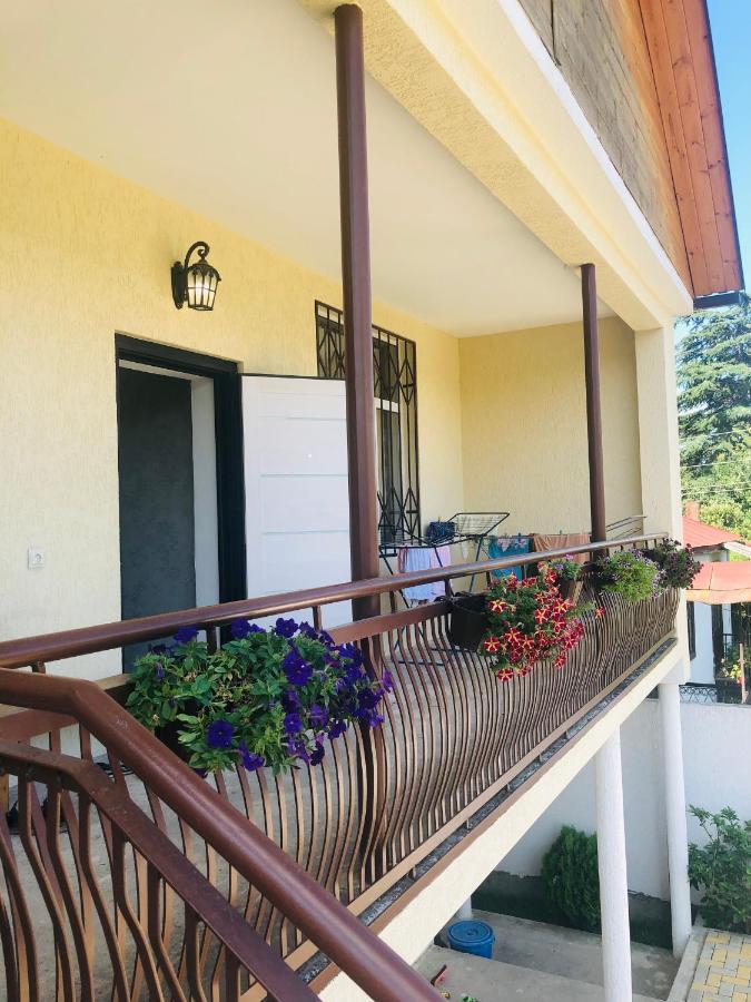 Гостевой Дом "Ласточкино Гнездо" Tsandrypsh Exterior photo